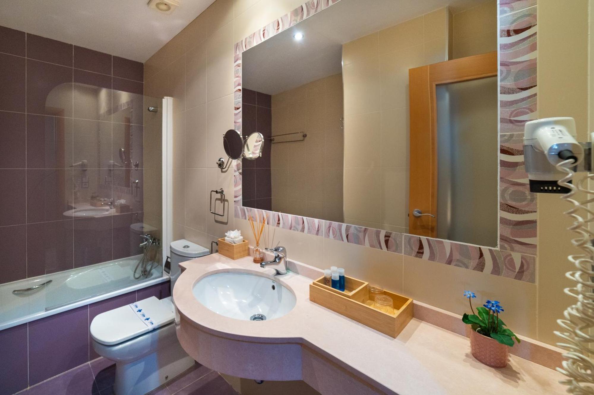 Hotel Puerta De Cazorla Εξωτερικό φωτογραφία